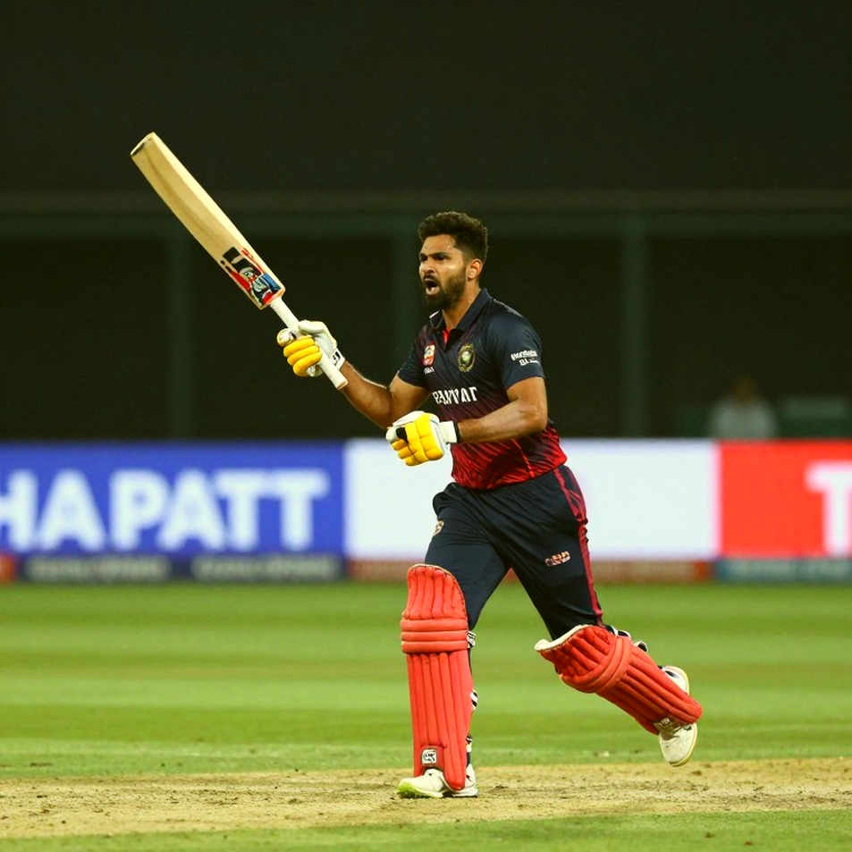 জানুয়ারির জানালা: এনওসি, অপেক্ষার ডায়েরি আর ক্রিকেটের নীরব মজুরি-বাজার