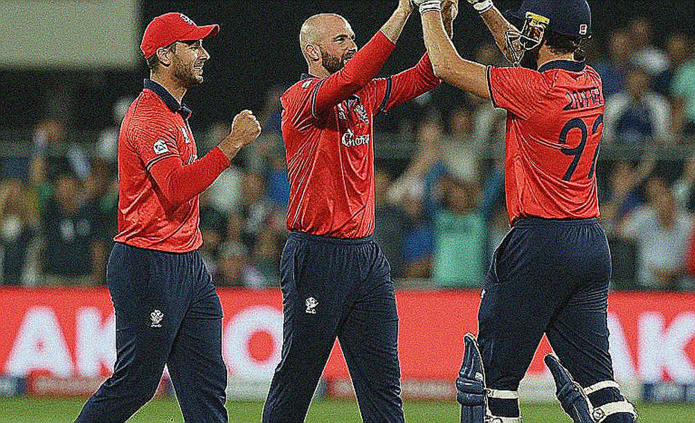 নাহিদা আক্তারের হাতে আর্মব্যান্ড: 'যদি আমি সুযোগ পাই' — এই একটি শব্দবন্ধই বলে দেয় বাংলাদেশের নারী ক্রিকেটে আসলে কী বদলাচ্ছে